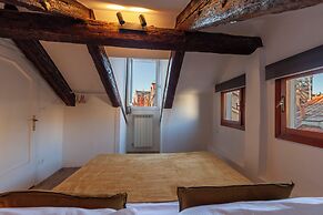 SAN LORENZO APARTMENTS 5054