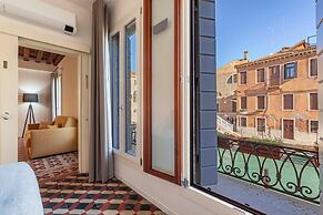 SAN LORENZO APARTMENTS 5054