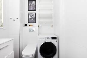 Modern Apartment in Gdańsk by Renters