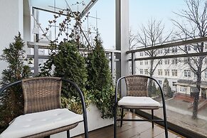 Modern Apartment in Gdańsk by Renters
