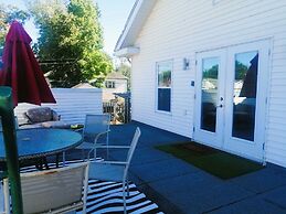 Auberge Le Sunshine - Café-bistro