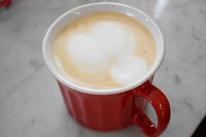 Auberge Le Sunshine - Café-bistro