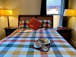 Auberge Le Sunshine - Café-bistro