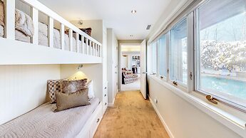 Trails Edge by Snowmass Vacations