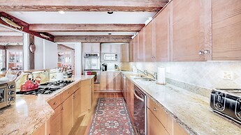 Trails Edge by Snowmass Vacations