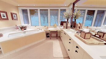 Trails Edge by Snowmass Vacations