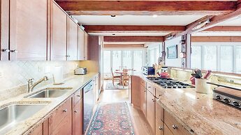 Trails Edge by Snowmass Vacations