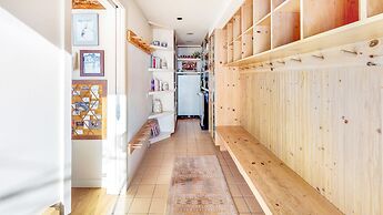 Trails Edge by Snowmass Vacations