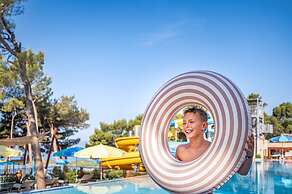 Sunny Makarska by Valamar