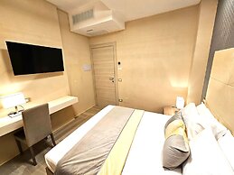 Astoria Supreme - Modern Boutique Suites