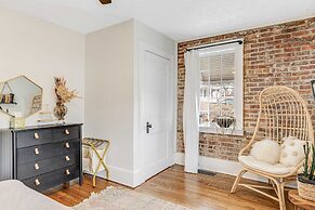 Riverside Trade Retreat Avantstay Industrial-chic, Near Downtown Ashev