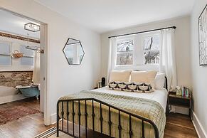 Riverside Trade Retreat Avantstay Industrial-chic, Near Downtown Ashev