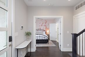 Doralee by Avantstay Rooftopterrace 8 Mins to Broadway Dolly Parton Th