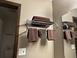 Clintonville Motel