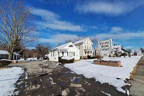 Village Motel By OYO Clinton