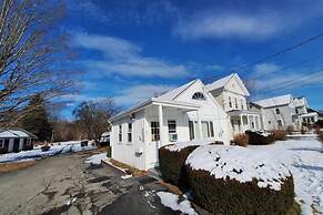 Village Motel By OYO Clinton