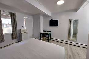 Village Motel By OYO Clinton