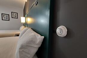 Village Motel By OYO Clinton