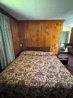 Village Motel By OYO Clinton