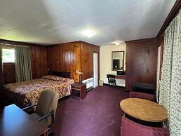 Village Motel By OYO Clinton