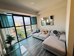 Modern Skyline Rohmoser