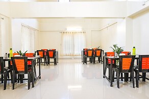 Fabhotel Majestic Luxurious