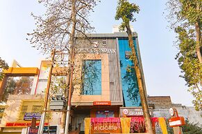 Fabexpress Grand Inn I