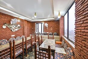 Fabhotel Nirvana Grand By Io