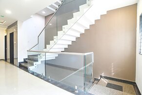 Fabhotel Prime The Euro