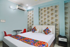 Fabhotel Raj Niwas