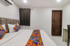 FabHotel Roadway Inn