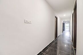 FabHotel Roadway Inn