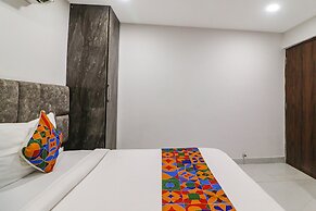 FabHotel Roadway Inn