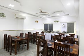 Fabhotel Airport Zone Olive