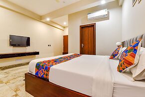 Fabhotel Pravaasam Residency