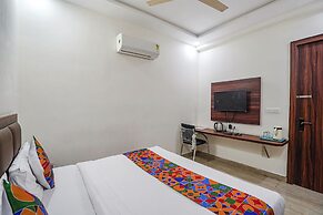 Fabhotel Golden Grand