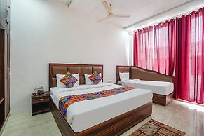 Fabhotel Golden Grand