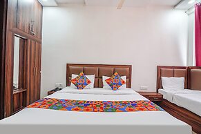 Fabhotel Golden Grand