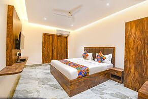 Fabexpress Golden Suites