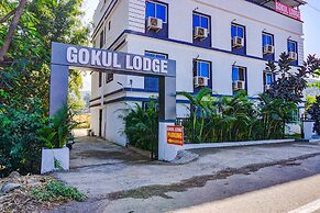 Fabhotel Gokul Lodge