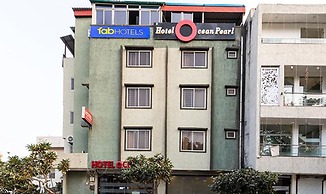 Fabhotel Ocean Pearl