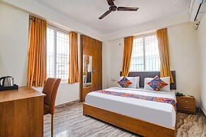 Fabhotel Buddha Sunrise