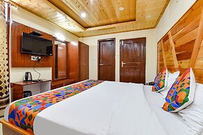 Fabhotel Mayra Grand