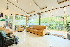 Fabhotel Prime 7 Eleven Resort