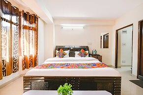 Fabhotel Ginger Grass