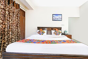 Fabhotel Ginger Grass