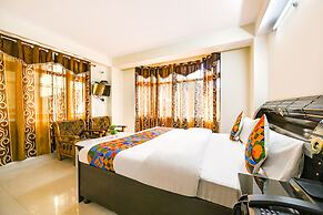 Fabhotel Ginger Grass