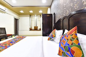 Fabhotel Harsh Palace