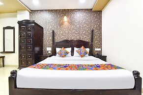 Fabhotel Harsh Palace