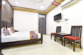 Fabhotel Harsh Palace